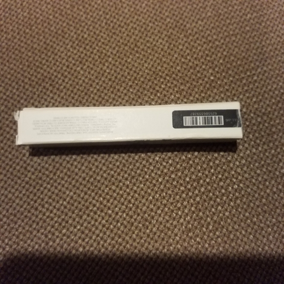 CARGO Longwear Matte Liquid Lipstick Swimmables - Picture 4 of 7